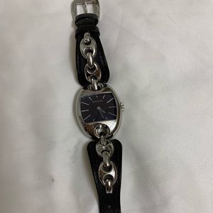 Women’s Gucci watch